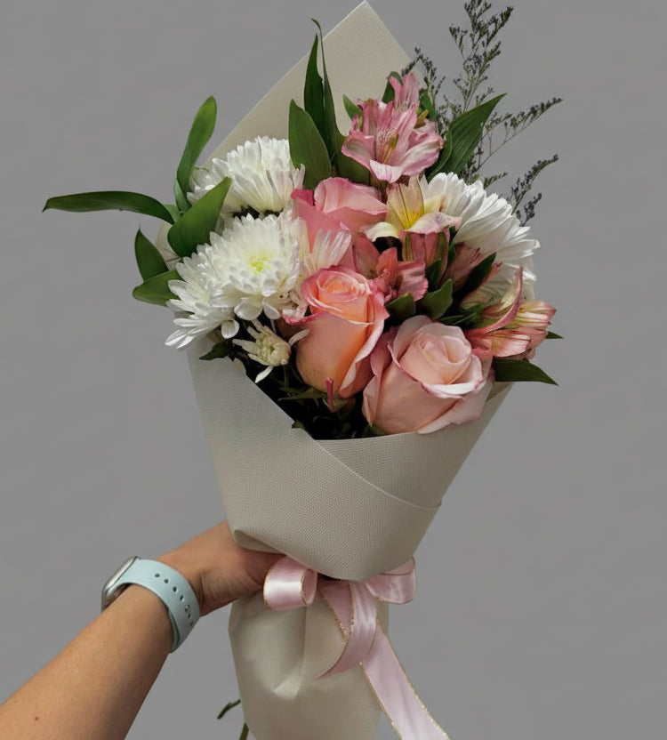 Compliment Bouquet — Flowers Station, Winnipeg florist